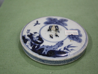 13311006清代晚期婴戏风景纹青花有钮直壁罐盖