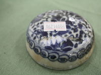 16214004民国时期缠枝花卉纹青花粉盒上盖